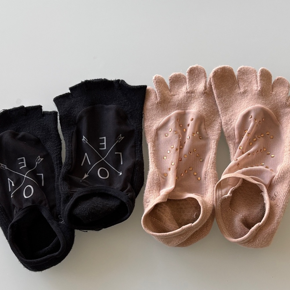 Black and tan Toe Socks toesox lot of 2 size M